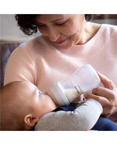 PHILIPS AVENT NATURAL RESPONSE BUTELIUKŲ RINKINYS, 260 ML, 1 MĖN.+, 2 VNT., BALTA